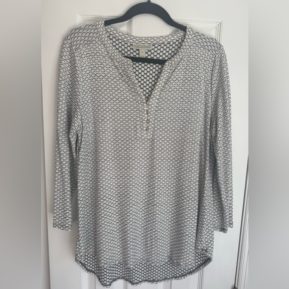 Dana Buchman Tops - Dana Buchman Pullover Knit Top Black/ White Honeycomb Pattern 3/4 Sleeve Size L